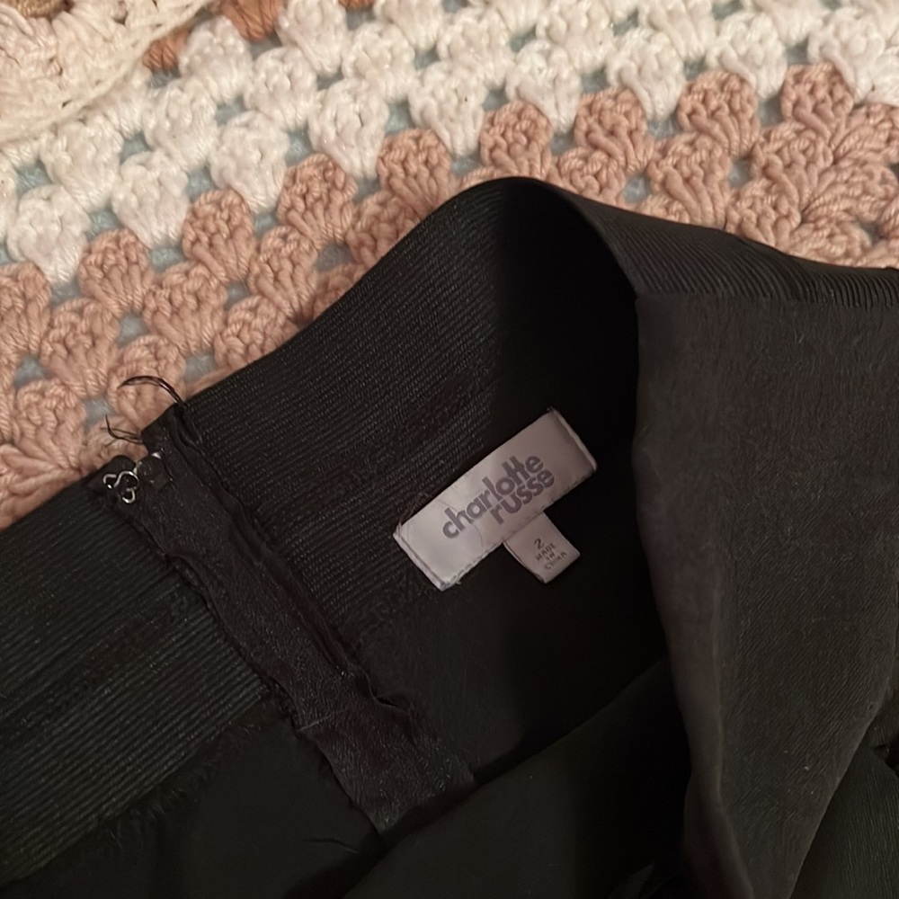 Black Ruffle Pencil Skirt • Charlotte Russe